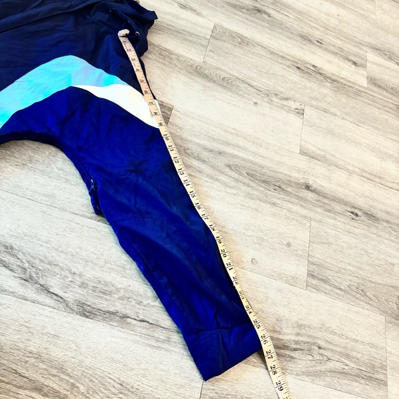 Vintage Authentic Alpine Design Navy and Light blue women’s Jacket - Picture 9 of 11